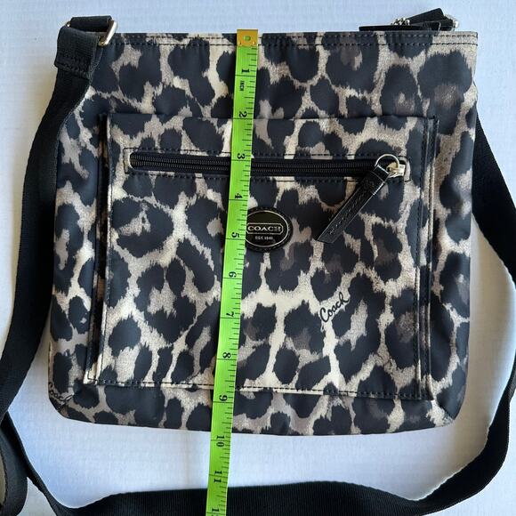 Coach Ocelot Leopard Print Packable File Bag Black Tan Gold Hardware Travel Tote - Picture 8 of 10